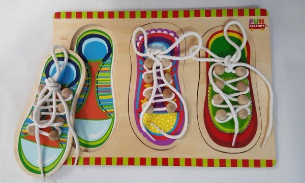 Tie the Shoe Lace Puzzle